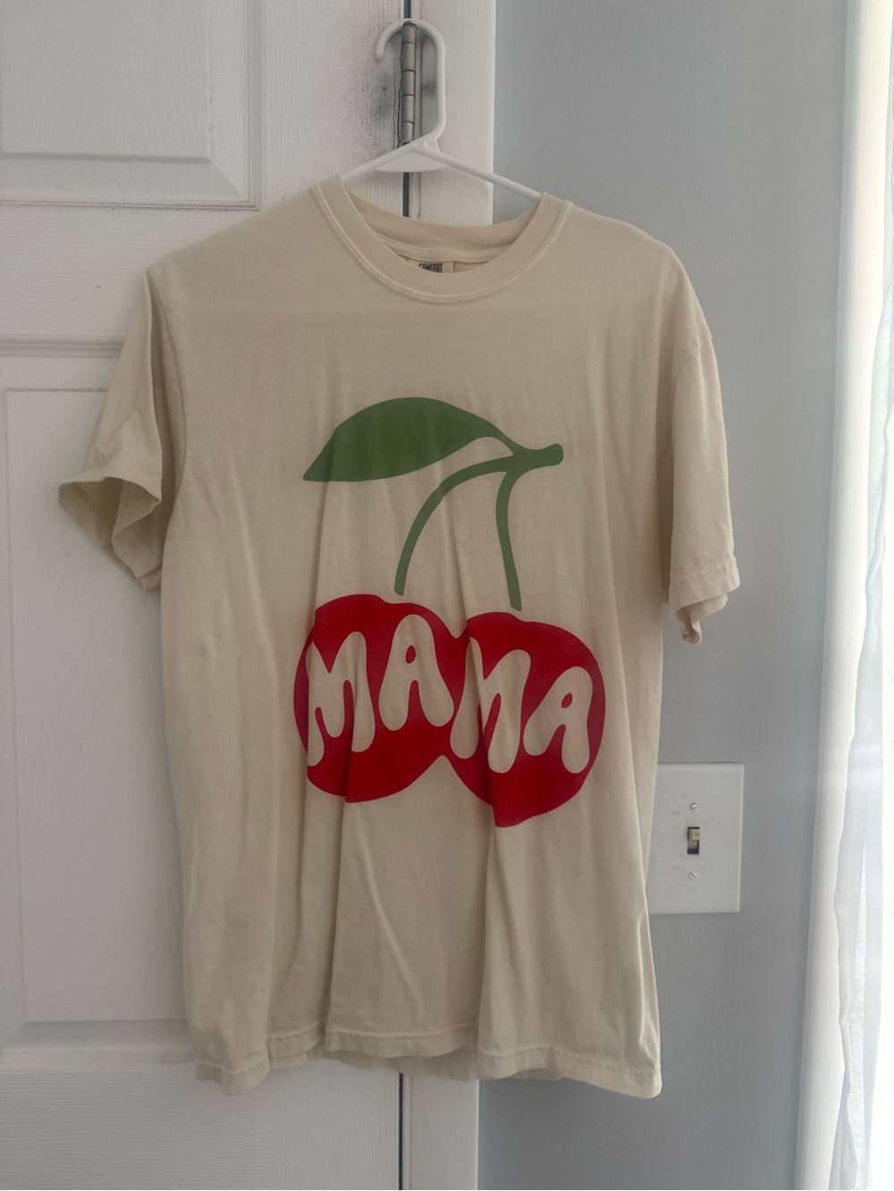 Cream Graphic Tee with Red Cherry 'MAMA' Print